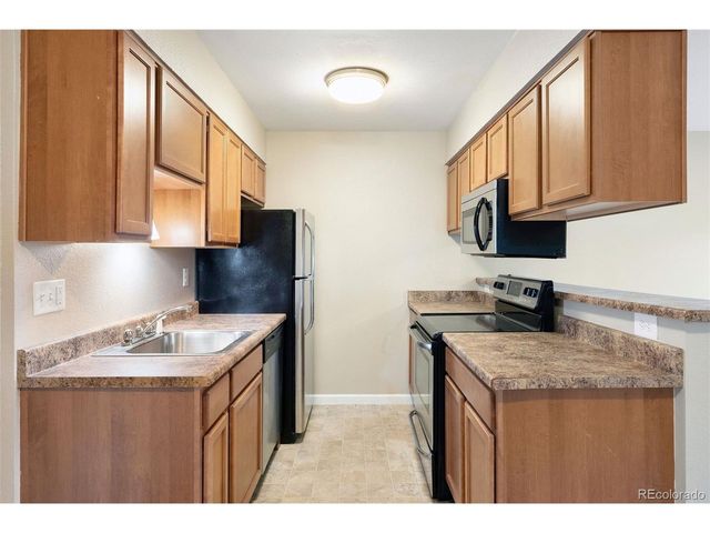 695 Manhattan Dr 5, Boulder, CO 80303