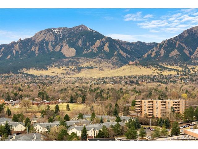 695 Manhattan Dr 5, Boulder, CO 80303