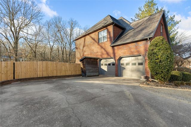 2708 Dry Branch Drive, Harrison, AR 72601