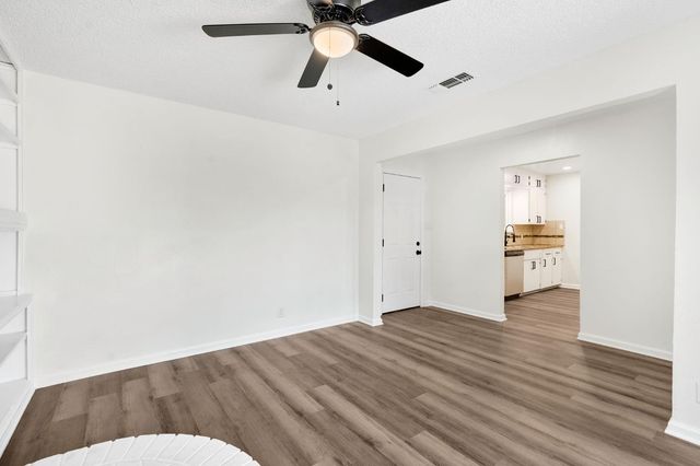 2544 W Dakota Avenue, Fresno, CA 93705