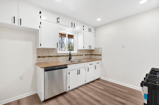 2544 W Dakota Avenue, Fresno, CA 93705