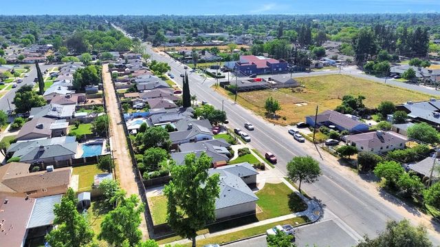 2544 W Dakota Avenue, Fresno, CA 93705