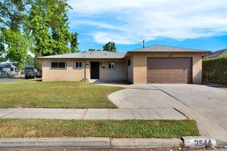 2544 W Dakota Avenue, Fresno, CA 93705