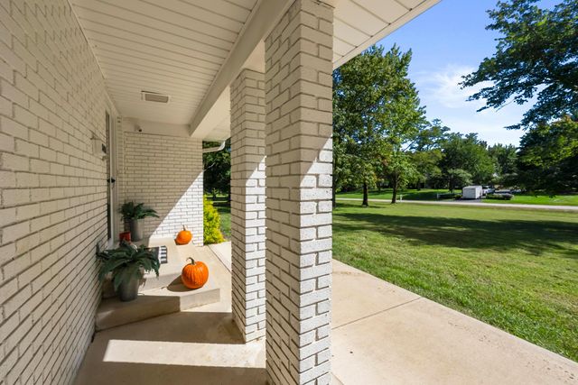 5454 Indian Hill Road, Dublin, OH 43017