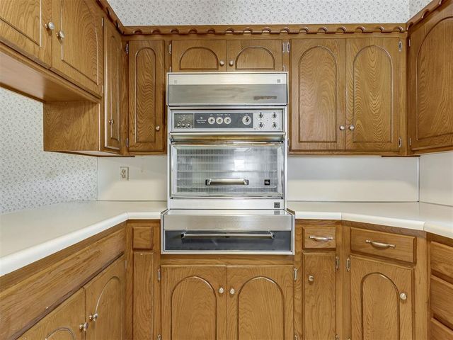 5704 NW 83rd Street, Oklahoma City, OK 73132