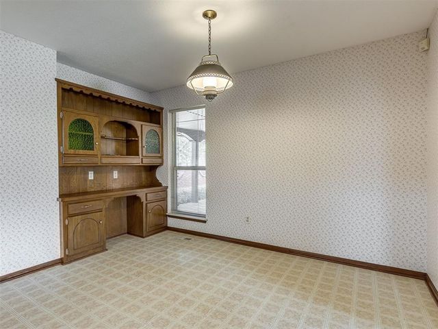 5704 NW 83rd Street, Oklahoma City, OK 73132