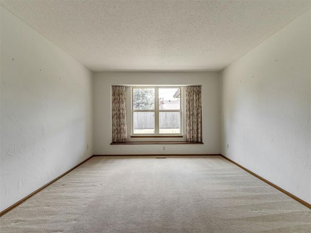 5704 NW 83rd Street, Oklahoma City, OK 73132