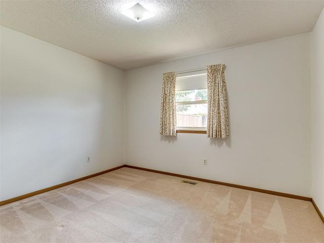 5704 NW 83rd Street, Oklahoma City, OK 73132