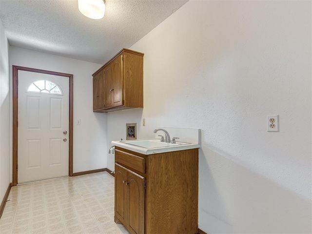 5704 NW 83rd Street, Oklahoma City, OK 73132