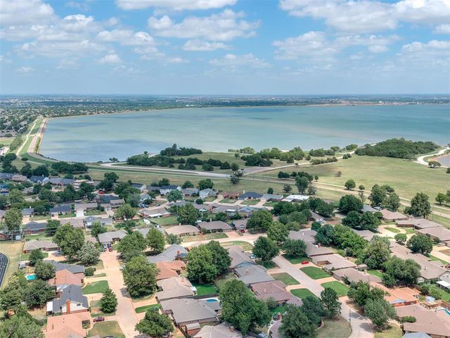 5704 NW 83rd Street, Oklahoma City, OK 73132