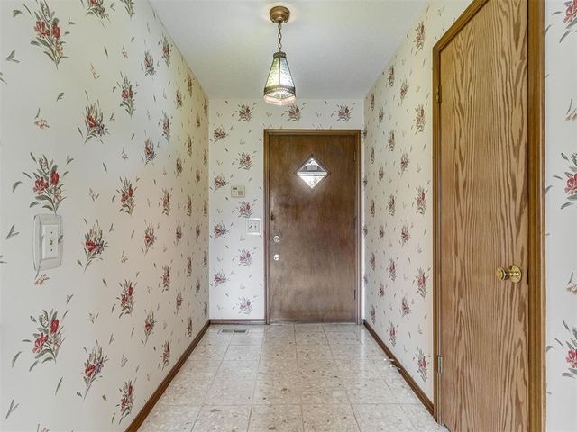 5704 NW 83rd Street, Oklahoma City, OK 73132