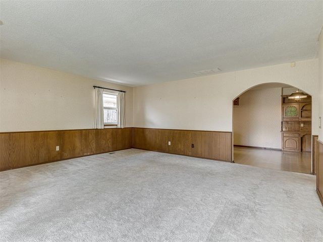 5704 NW 83rd Street, Oklahoma City, OK 73132