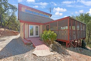 4225 Creekside Dr, Shingle Springs, CA 95682