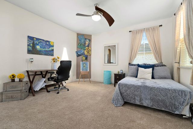 5660 John Runge St, Sacramento, CA 95835