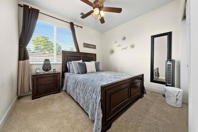 5660 John Runge St, Sacramento, CA 95835