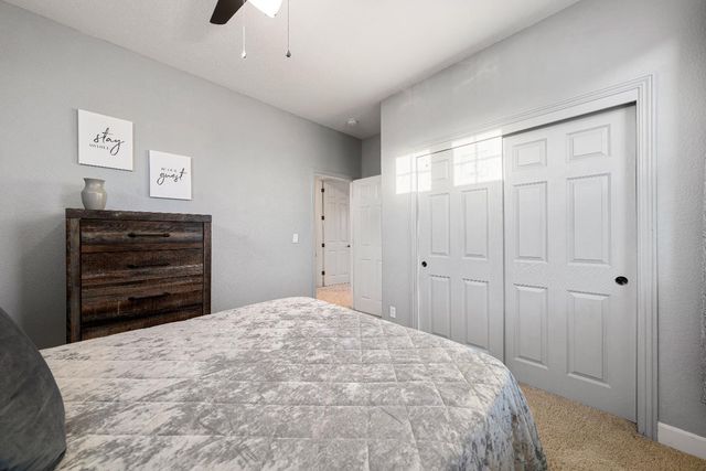 5660 John Runge St, Sacramento, CA 95835