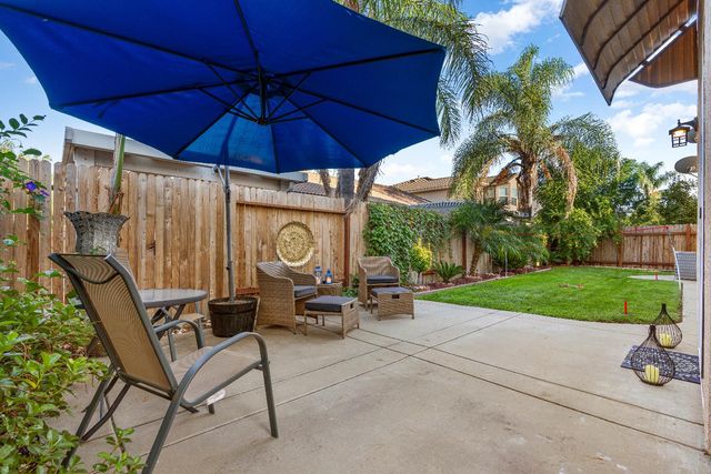 5660 John Runge St, Sacramento, CA 95835