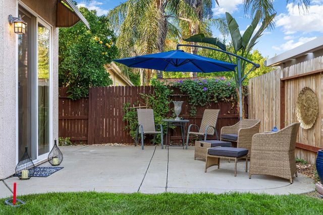 5660 John Runge St, Sacramento, CA 95835