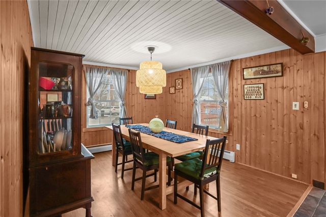 168 Knotty Oak Road, Coventry, RI 02816