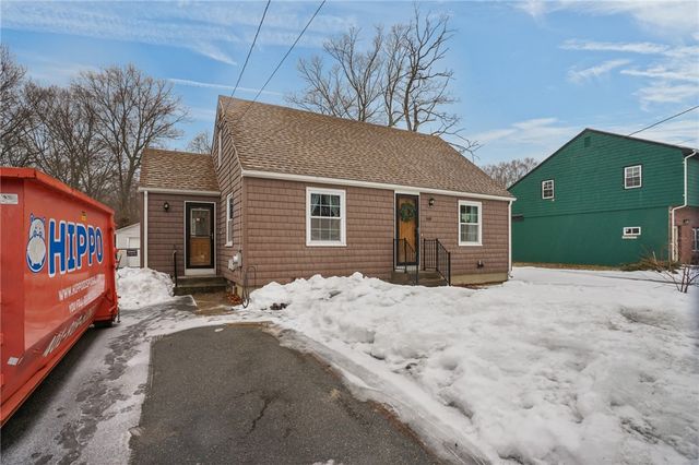 168 Knotty Oak Road, Coventry, RI 02816