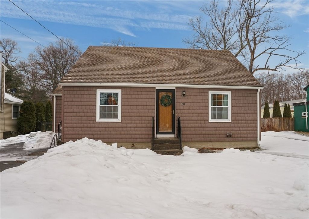 168 Knotty Oak Road, Coventry, RI 02816