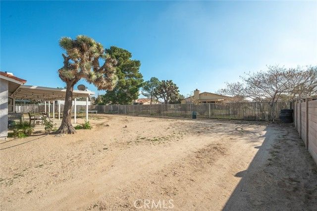 15811 Hercules, Victorville, CA 92345