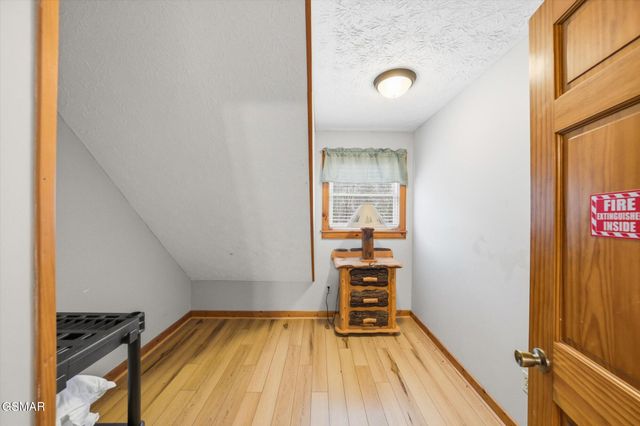 3542 Country Pines Way, Sevierville, TN 37876