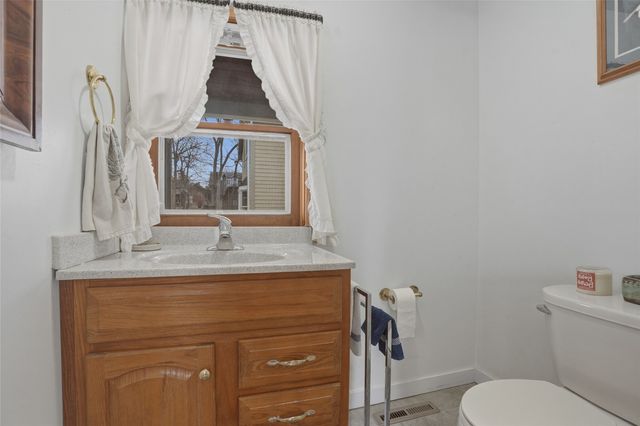 712 Ronalds Street, Iowa City, IA 52245