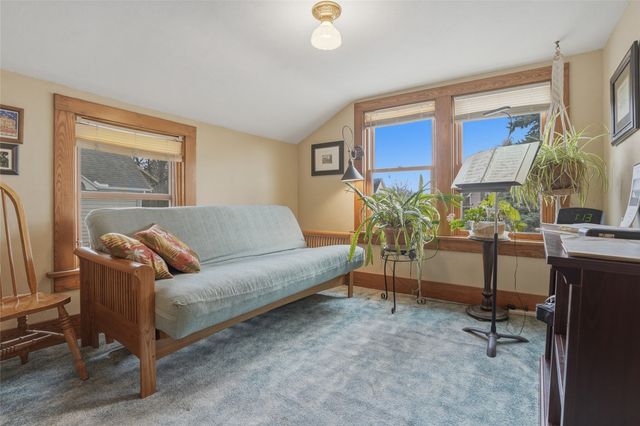 712 Ronalds Street, Iowa City, IA 52245