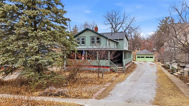 712 Ronalds Street, Iowa City, IA 52245
