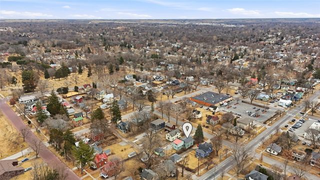 712 Ronalds Street, Iowa City, IA 52245