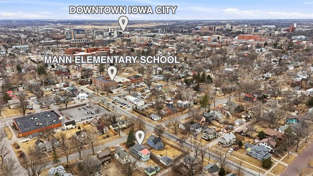 712 Ronalds Street, Iowa City, IA 52245