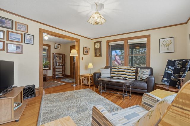 712 Ronalds Street, Iowa City, IA 52245