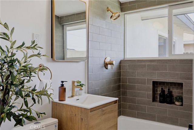 3062 Lees, Long Beach, CA 90808