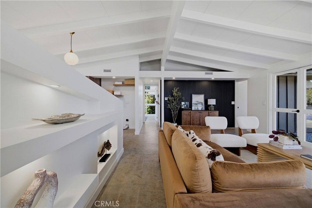 Image 12 of property listing at 3062 Lees, Long Beach, CA 90808