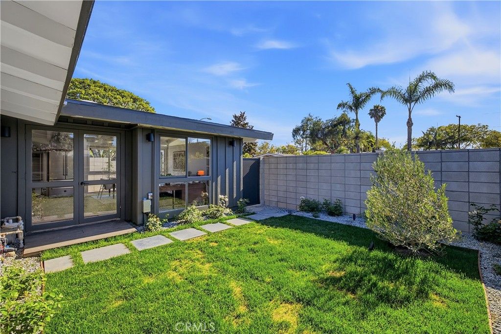 Image 31 of property listing at 3062 Lees, Long Beach, CA 90808