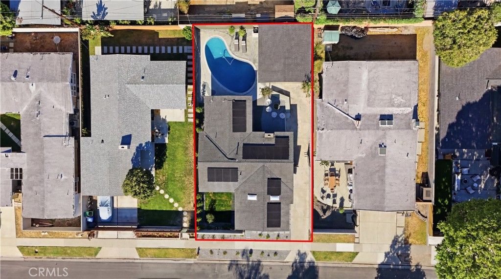 Image 33 of property listing at 3062 Lees, Long Beach, CA 90808