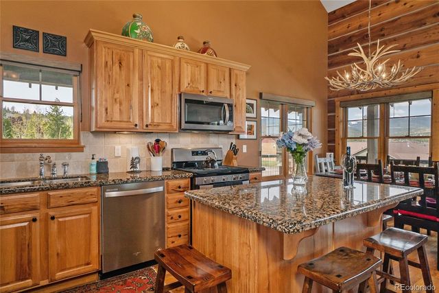 15 Discovery Lane, Fraser, CO 80442