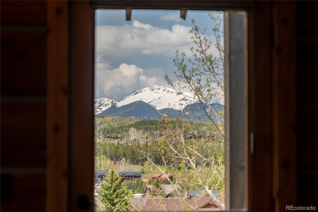 15 Discovery Lane, Fraser, CO 80442