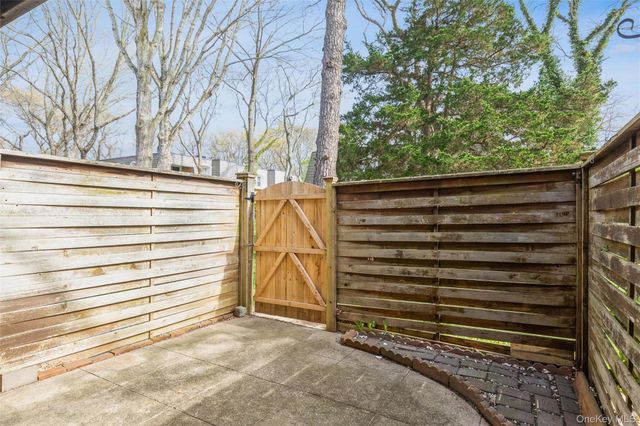655 Middle Country Road 4F1, Coram, NY 11727