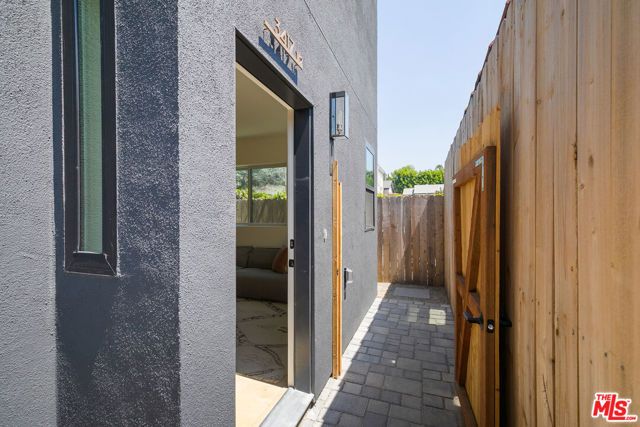 3417 Bellevue Avenue, Los Angeles, CA 90026