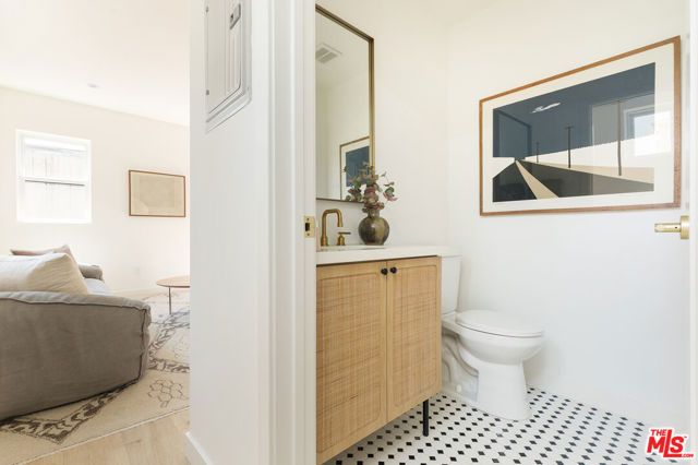3417 Bellevue Avenue, Los Angeles, CA 90026
