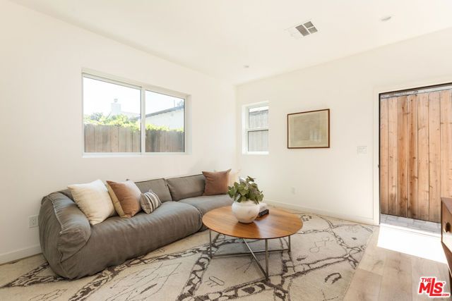 3417 Bellevue Avenue, Los Angeles, CA 90026