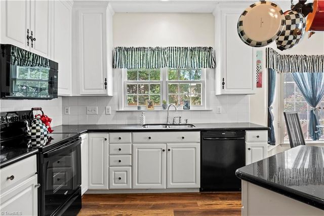 3625 Oak Chase Drive, High Point, NC 27265