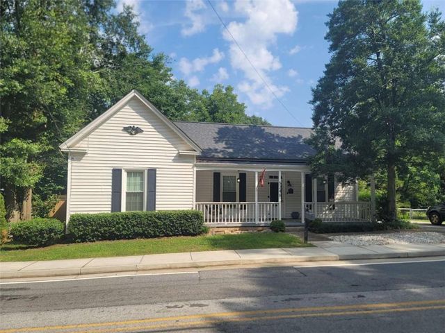 5246 W Mountain Street W, Stone Mountain, GA 30083