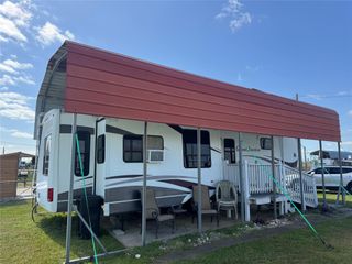 1561 County Road 299, Sargent, TX 77414