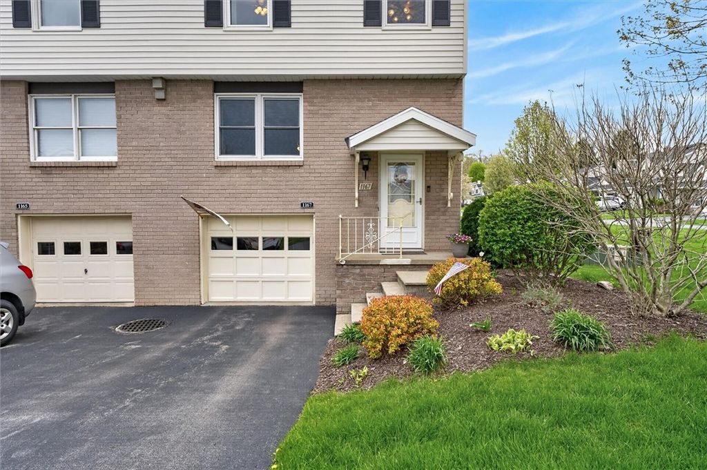 1167 Hampton Drive, Victor, NY 14564