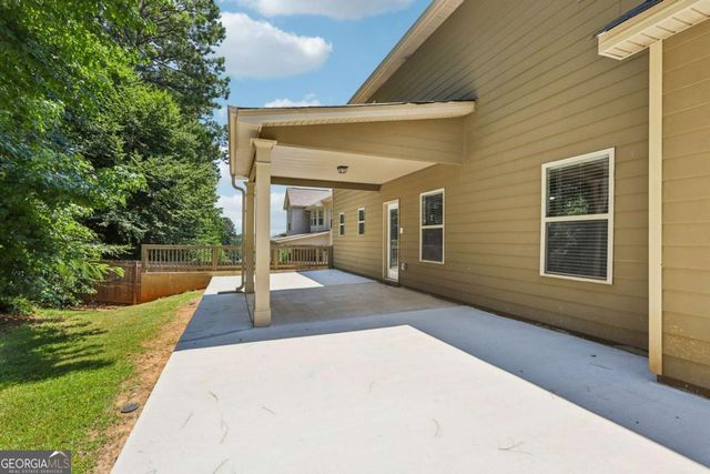 2194 Dodson Woods Drive, Fairburn, GA 30213