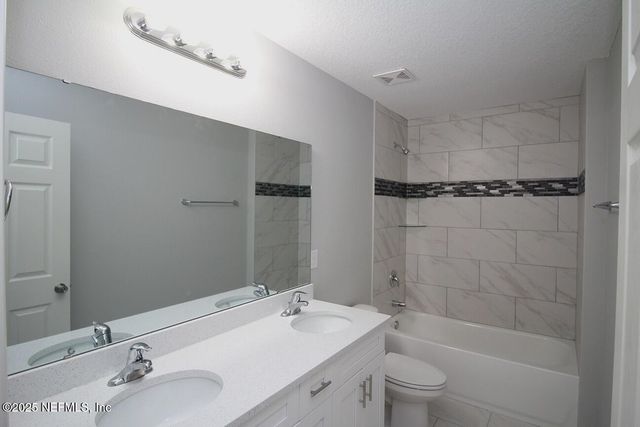 998 FLOYD Street, Fleming Island, FL 32003