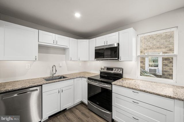 30 KEYSTONE AVE, Paoli, PA 19301